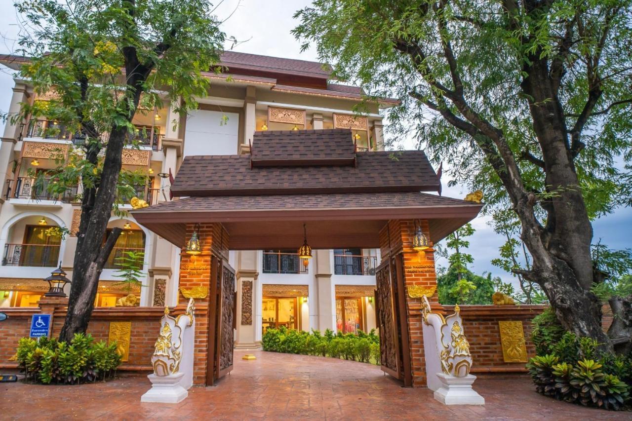 Siri Nakornpink Chiang Mai Hotel Sha Plus Exteriör bild