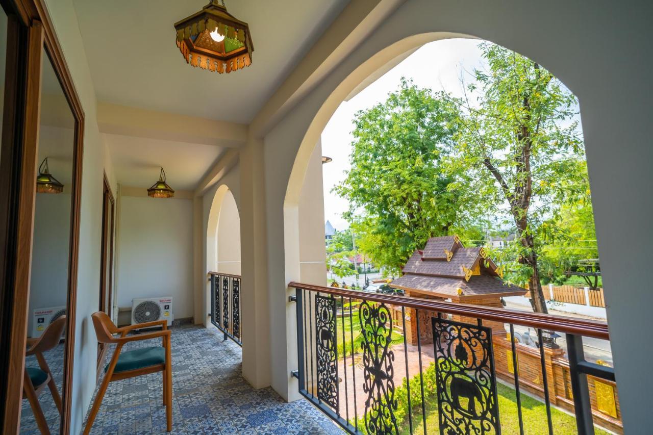 Siri Nakornpink Chiang Mai Hotel Sha Plus Exteriör bild