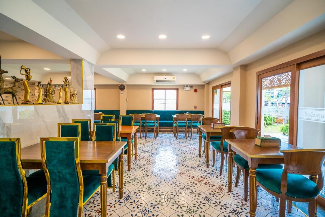 Siri Nakornpink Chiang Mai Hotel Sha Plus Exteriör bild