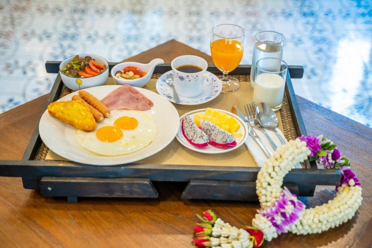 Siri Nakornpink Chiang Mai Hotel Sha Plus Exteriör bild