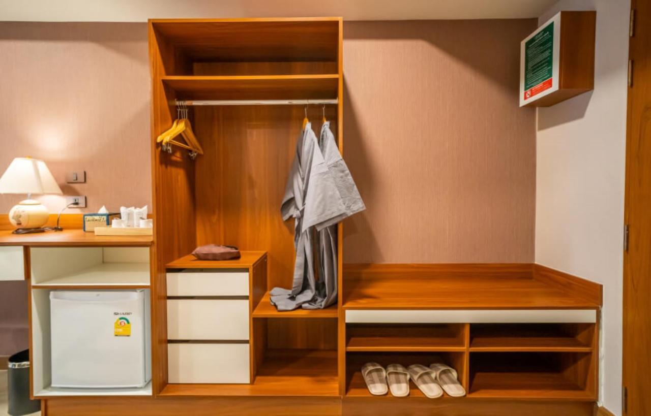 Siri Nakornpink Chiang Mai Hotel Sha Plus Exteriör bild